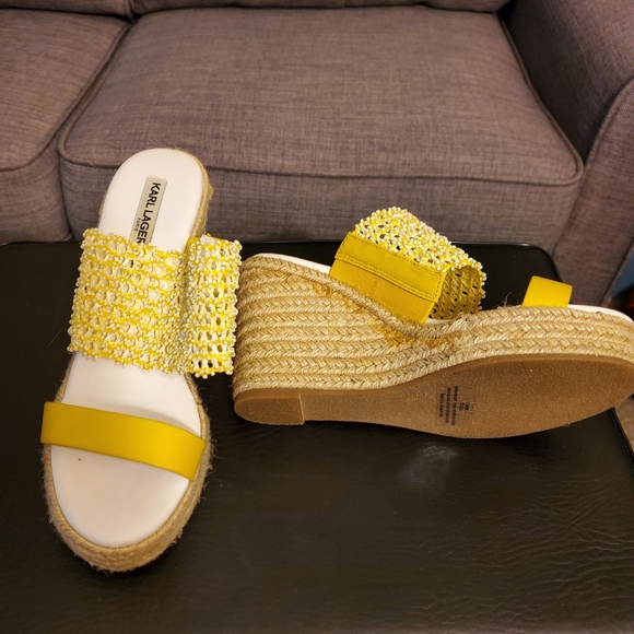 Size 8 - Picture 3 of 4